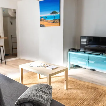 Studio A 2 Minutes Du Cours Mirabeau - Apartman *