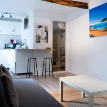 Studio A 2 Minutes Du Cours Mirabeau - Apartman